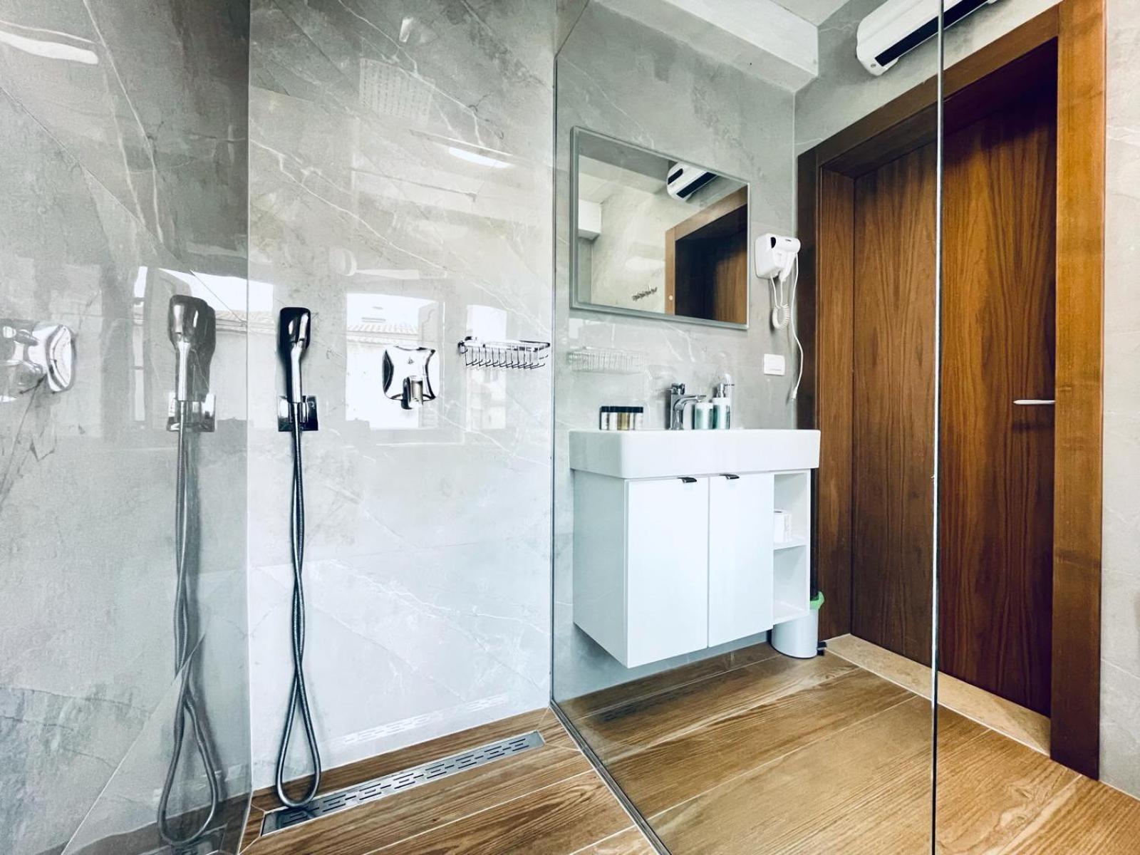 Fazana City Rooms With Free Parking Dış mekan fotoğraf