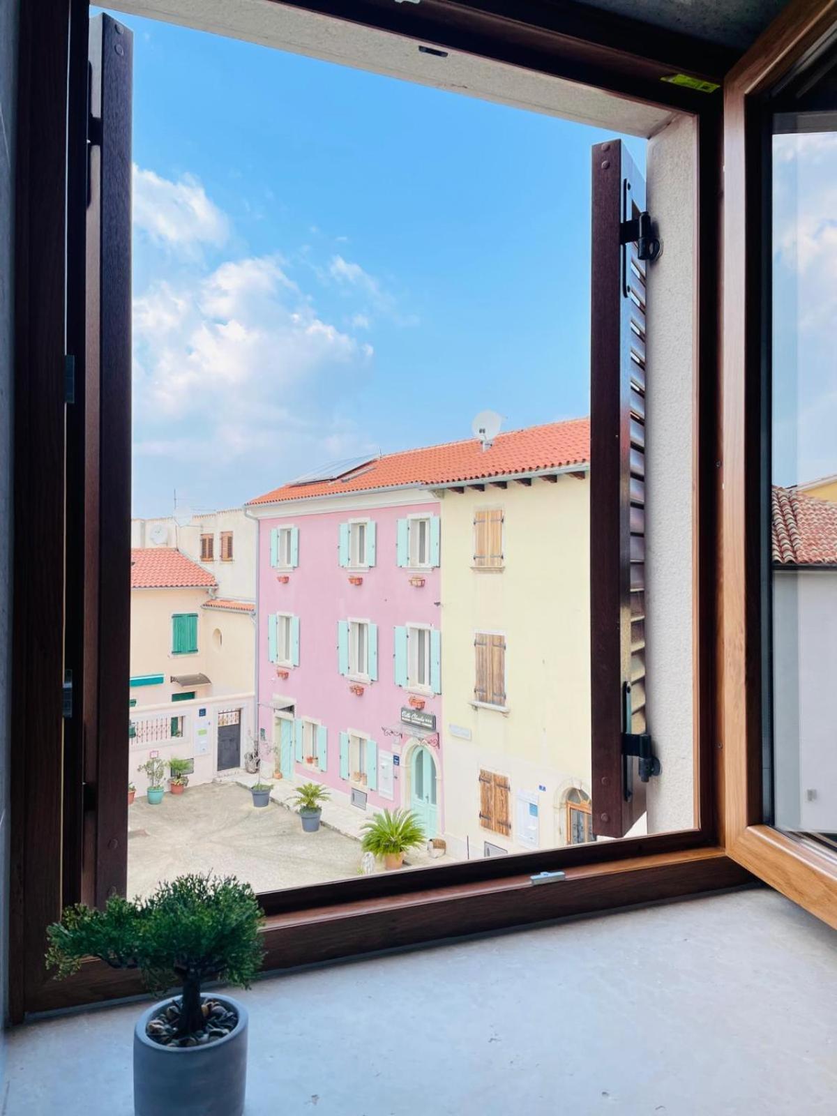 Fazana City Rooms With Free Parking Dış mekan fotoğraf