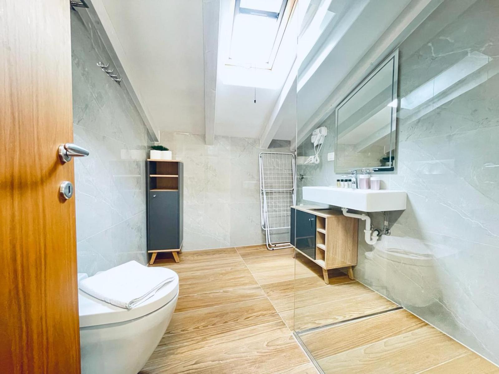 Fazana City Rooms With Free Parking Dış mekan fotoğraf